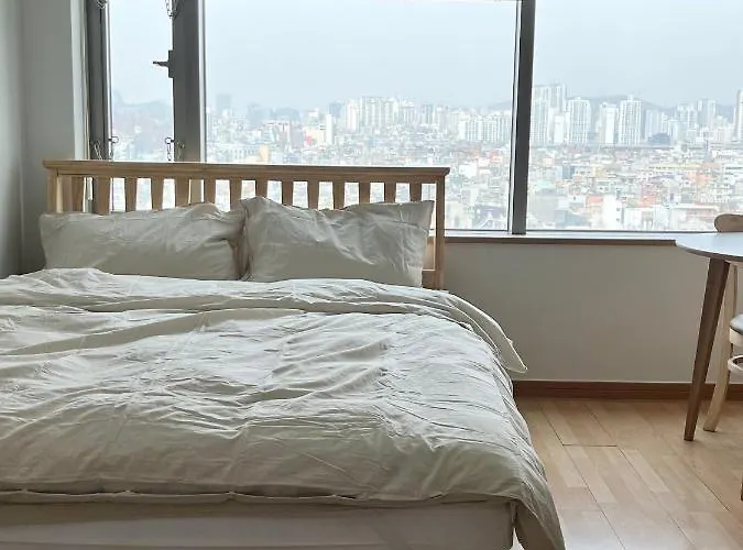 Apartment 1 Minute House From Hongdae *
