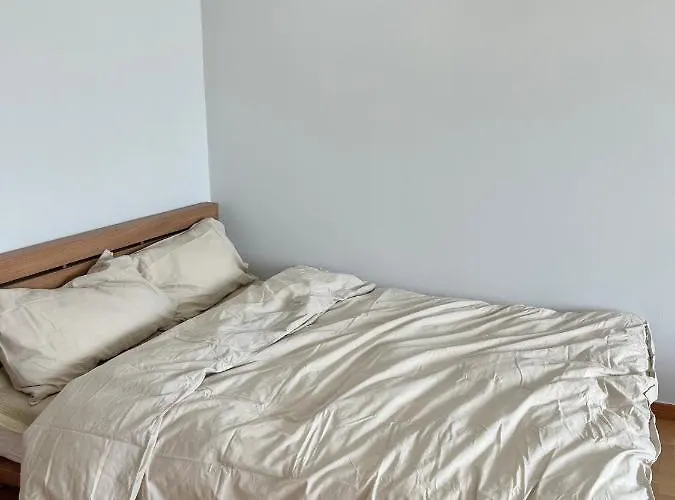 1 Minute House From Hongdae Apartment