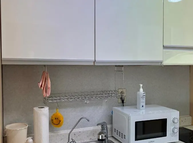 Apartment 1 Minute House From Hongdae Seoul