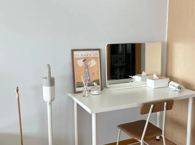 1 Minute House From Hongdae